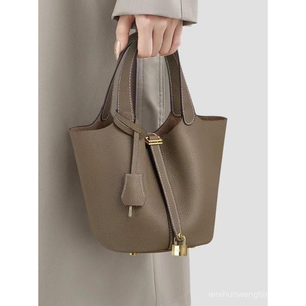 Bolsa de mão feminina de couro em cor sólida e elegante, bolsa casual multifuncional com design de fivela, bolsa moderna