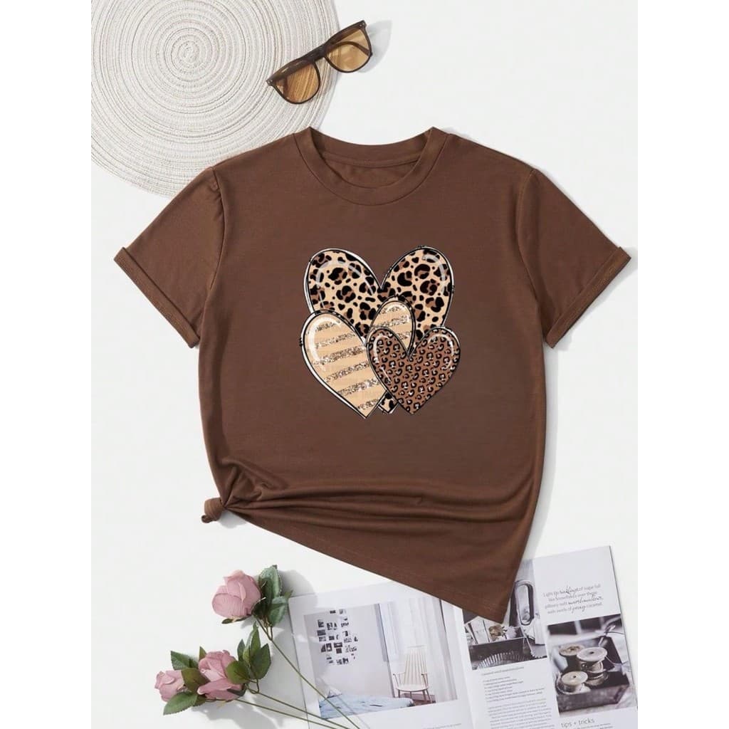 Blusa T-Shirt Feminina com Estampa de Coração e Estampa Animal, 100% Algodão, Moda