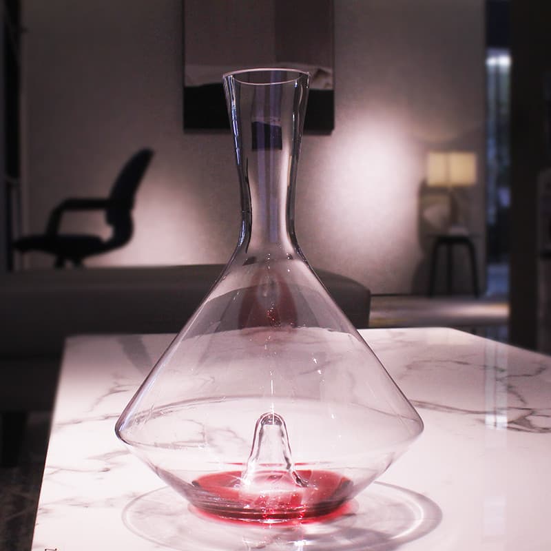 Muito lindo um decantador de vinho tinto mesa de balanço agradável jarro decantador translúcido de vidro cristal