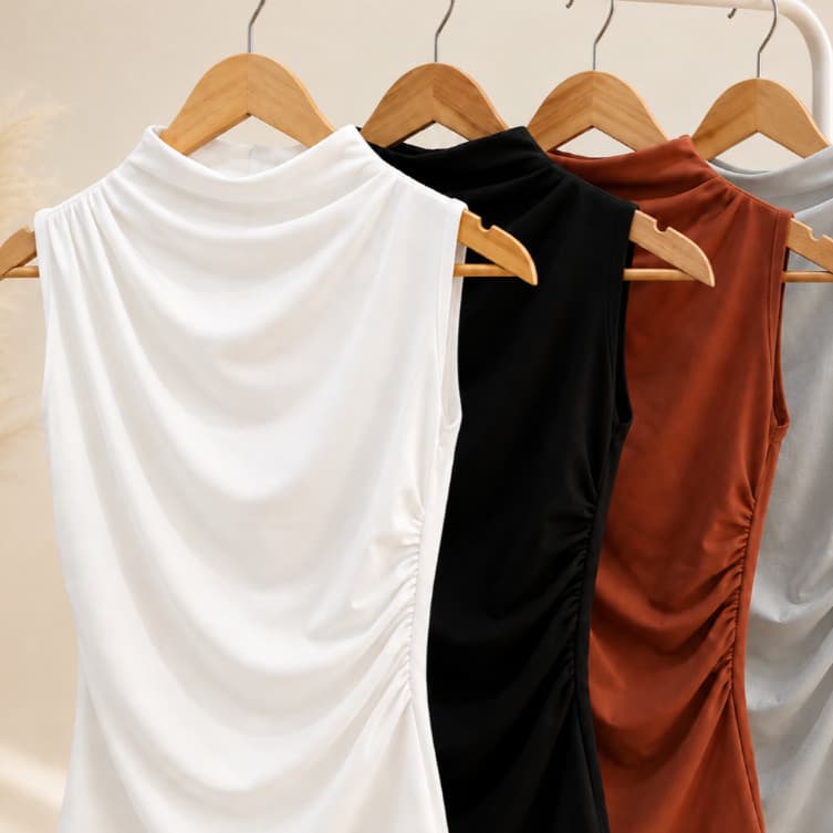 Regata Elegante Gola Alta Franzido Lateral Tecido Suplex