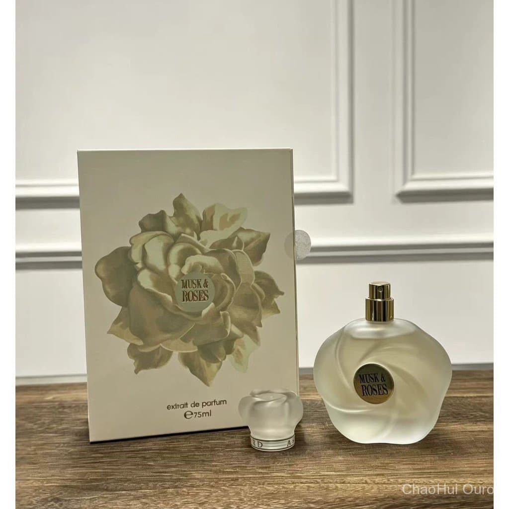 Ahmed AI Maghribi Rose Noir Sicily, perfume floral amadeirado