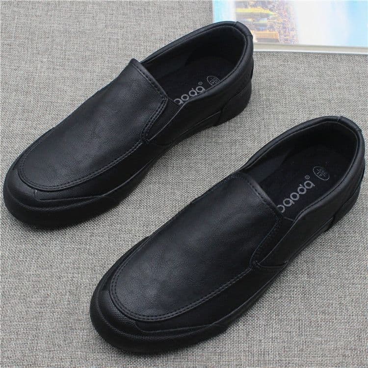 Sapatos de couro casuais pretos masculinos britânicos All-Match sola grossa deslizamento em sapatos preguiçosos couro ge