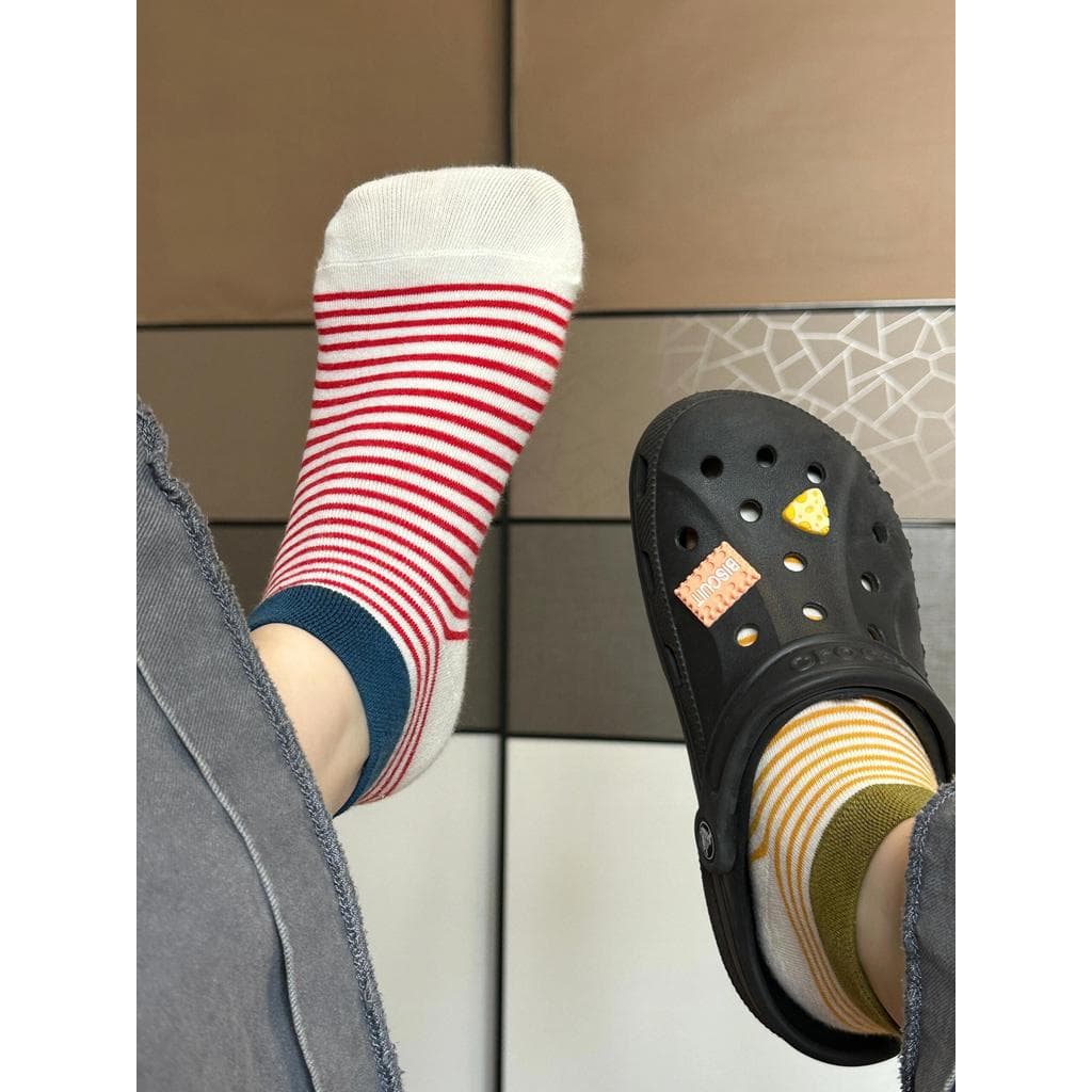 Bom Retro ~ dopamina Dongdaemun versão coreana contraste cor Luokou listrado meias primavera verão meias casuais feminin