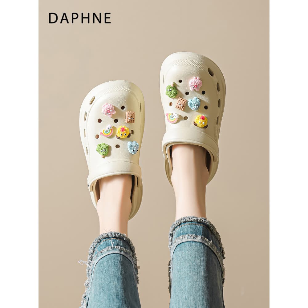 Daphne sapatos de sola macia com buraco 2026 novo estilo verão exterior Wear confortável pisando em sandálias de merda s