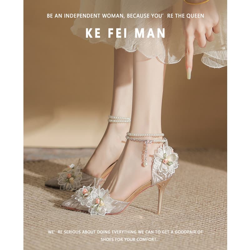 [Coffeyman] Sandálias de salto alto com corrente de pérola e flor, sapatos de casamento de salto alto pontiagudo de verã