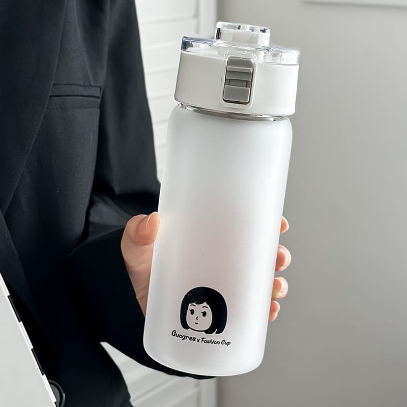 Novo estilo 2026 copo de água feminino copo de escritório portátil separador de chá vidro flor xícara de chá estudante v