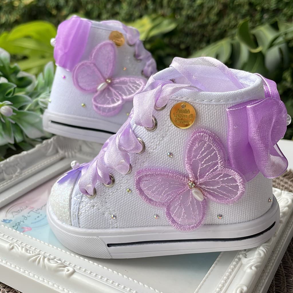 Tênis Menina Jardim das Borboletas Lilás ou Rosa Sapatinho Laço Decorado Personalizado Festa