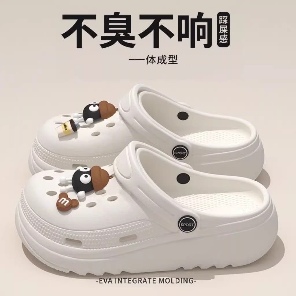 2025 novo estilo buraco sapatos femininos verão exterior usar sola grossa pisando na merda antiderrapante Baotou beira-m