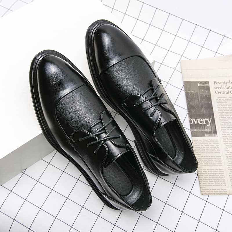 Sapatos de couro masculino negócios Formal Wear Casual verão preto britânico aumento interno noivo casamento combinando