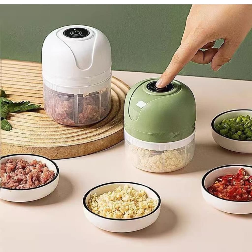 Mini Processador Elétrico de Alimentos USB 250ml com 3 Lâminas em Aço Inox Recarregável Portátil