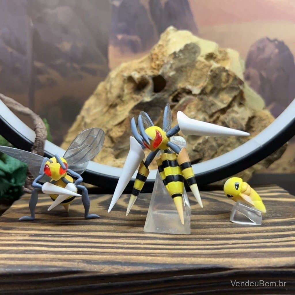 Beedrill 3 peças de figuras do Pokémon