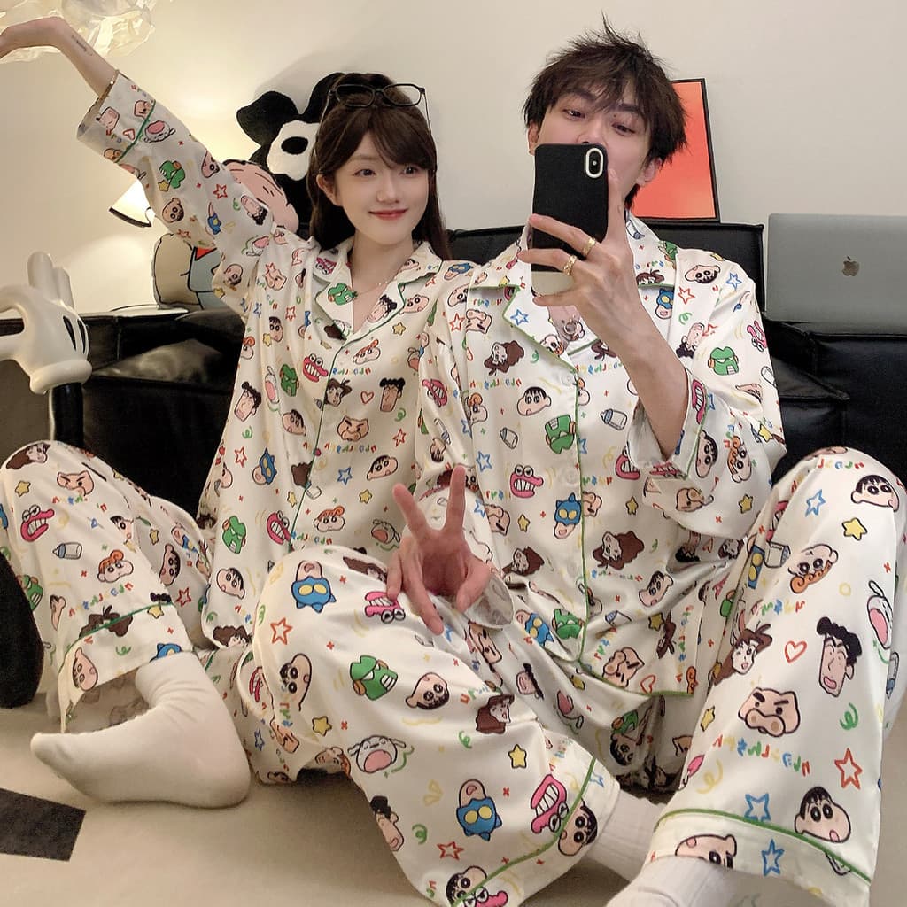 Bonito Crayon Shin-Chan gelo neve seda casal pijamas primavera outono calças de manga comprida High-End exterior Wear Ho