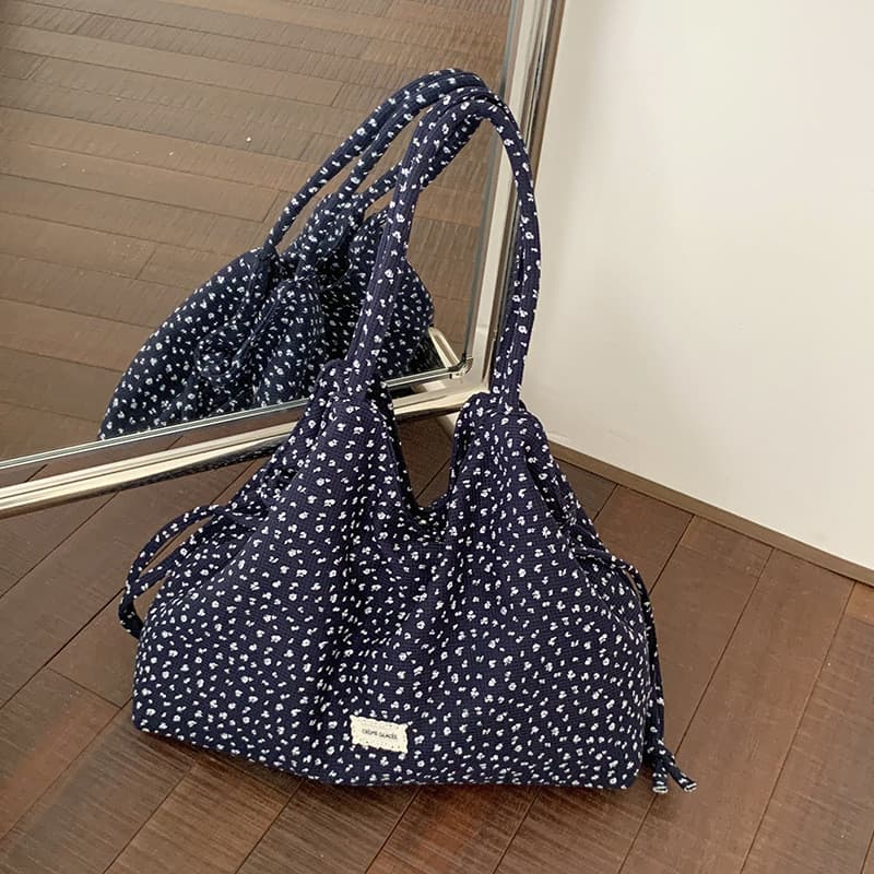 Bolsa de ombro floral estilo coreano, fresca e delicada, bolsa casual versátil, nova bolsa de ombro simples 2026.