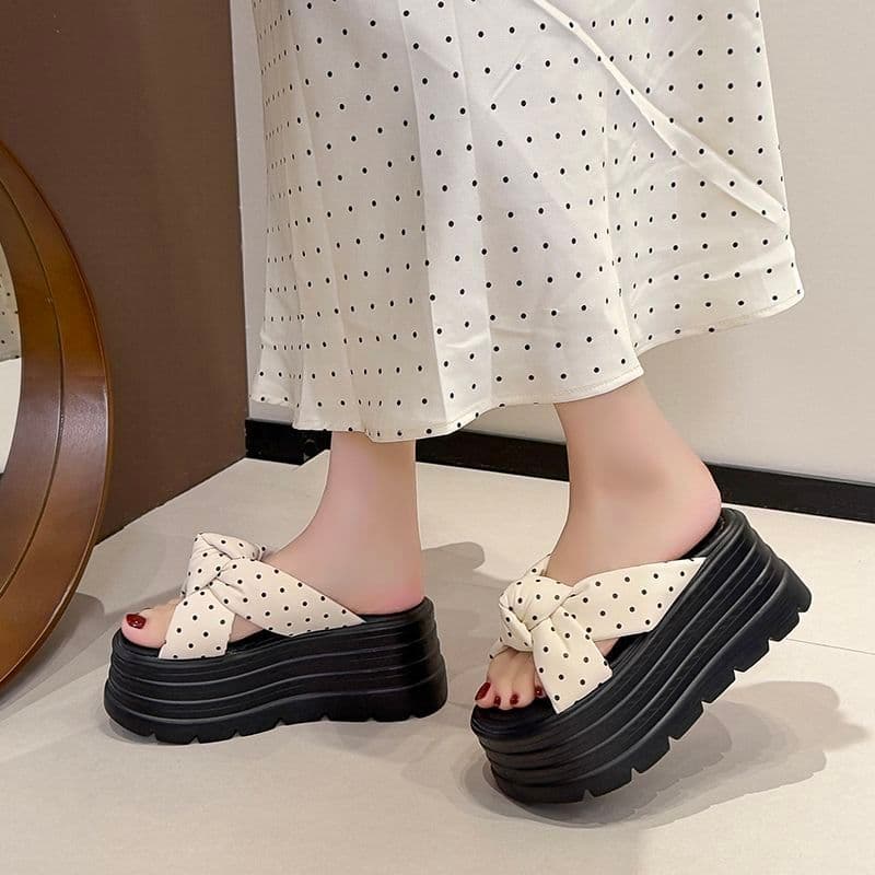 Aumentar a altura 8 cm, chinelos de sola grossa com bico redondo feminino, roupa externa de verão Casual novo estilo com