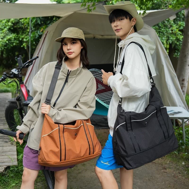 2026 Verão Novo Estilo Xadrez Homens Mulheres Bolsa de Bagagem de Grande Capacidade Crossbody Academia Bolsa