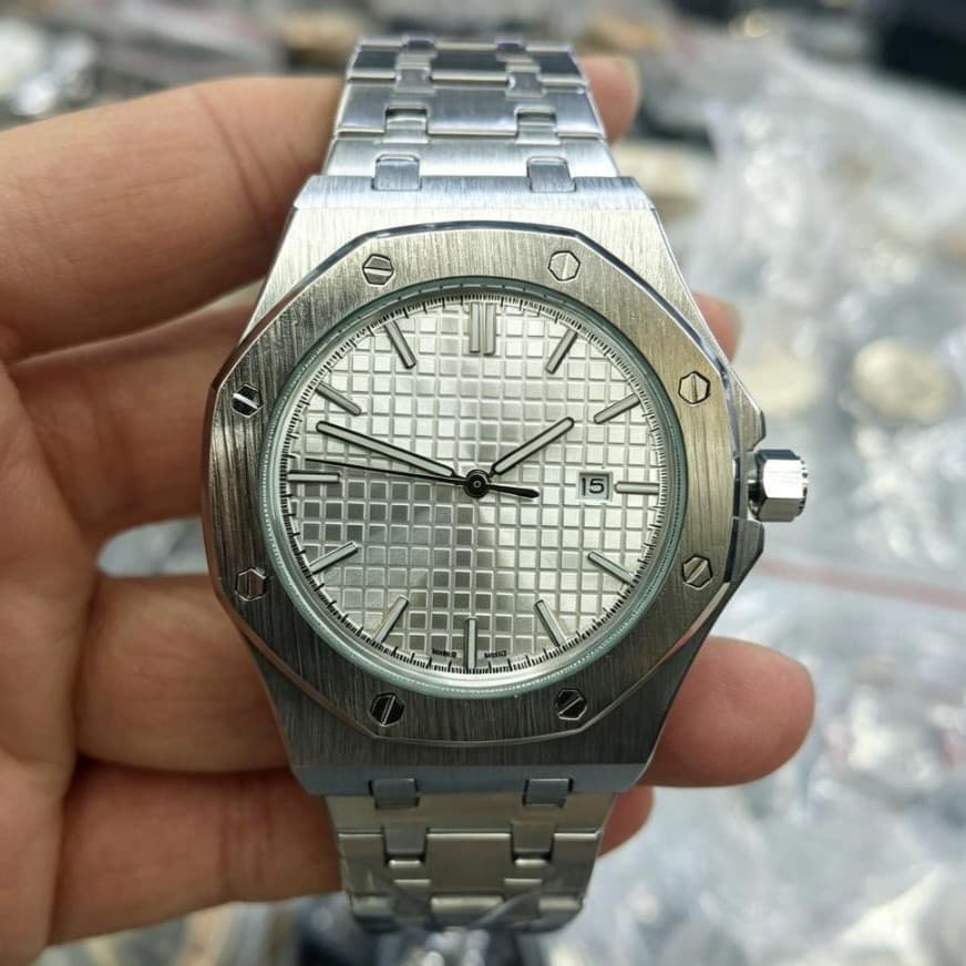 Relógio Masculino Esportivo Grande Pulseira Aço Premium Resistente Modelo Robusto
Venha ficar Rico Ook usando ele.