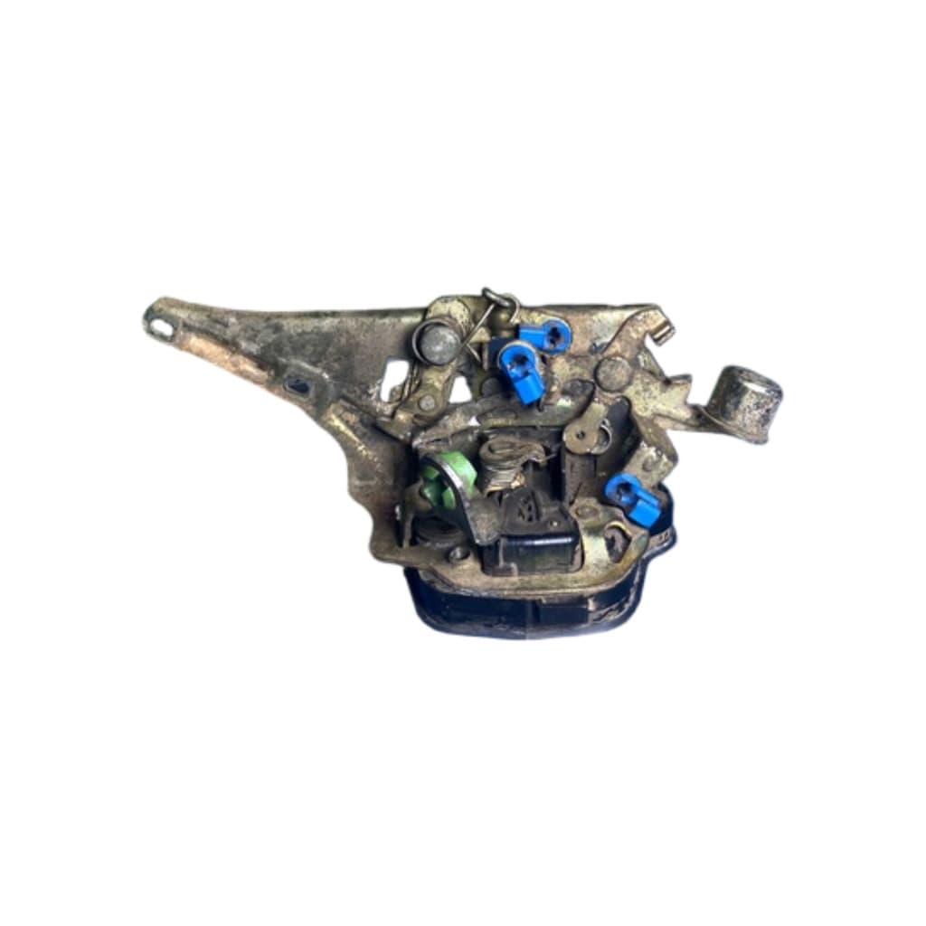 Fechadura Manual Porta Traseira Esquerda Com Suporte Gm Corsa 1994 A 2002