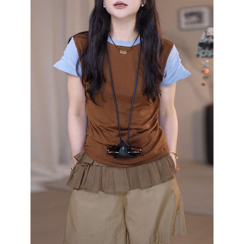 High-End sentir falso de duas peças cor combinando camiseta de manga curta feminina verão 2026 novo estilo Formal ombro