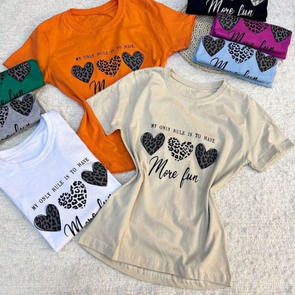 Kit Envio Aleatório Com 3 Camisetas Manga Curta Simpres Femininas Com Estampa Três Corações 0152
