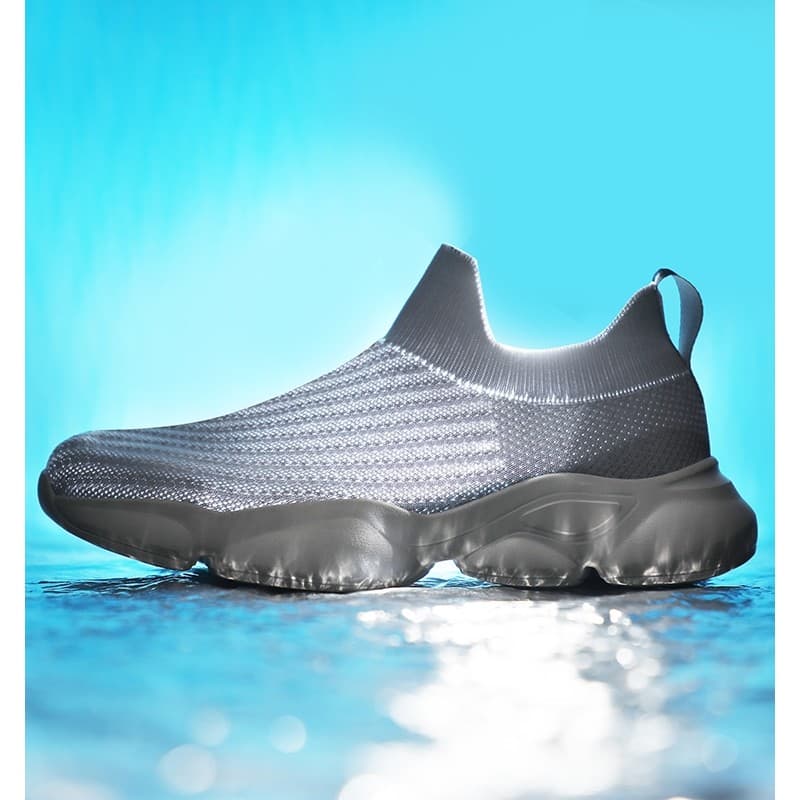 Sapatos masculinos de tamanho grande verão respirável voando malha meias sapatos deslizamento 47 sapatos esportivos casu