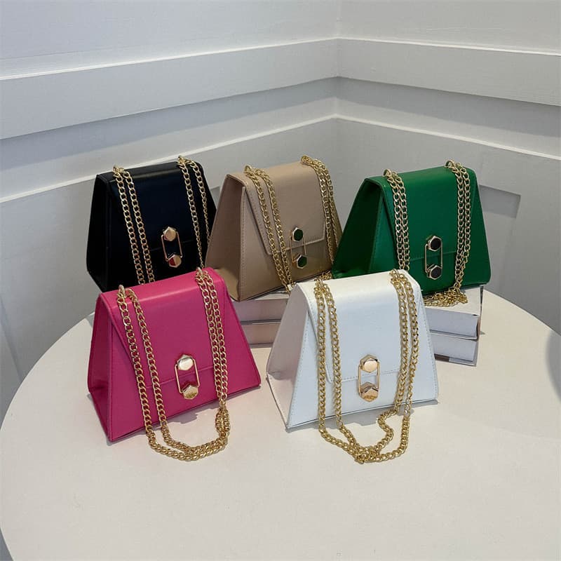 Bolsa pequena Popular deste ano feminina outono inverno All-Match 2024 novo estilo moda corrente ombro bolsa mensageiro