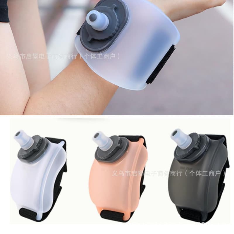 Bolsa de água macia para esportes ao ar livre, garrafa de água portátil de pulso, garrafa de água de silicone para marat