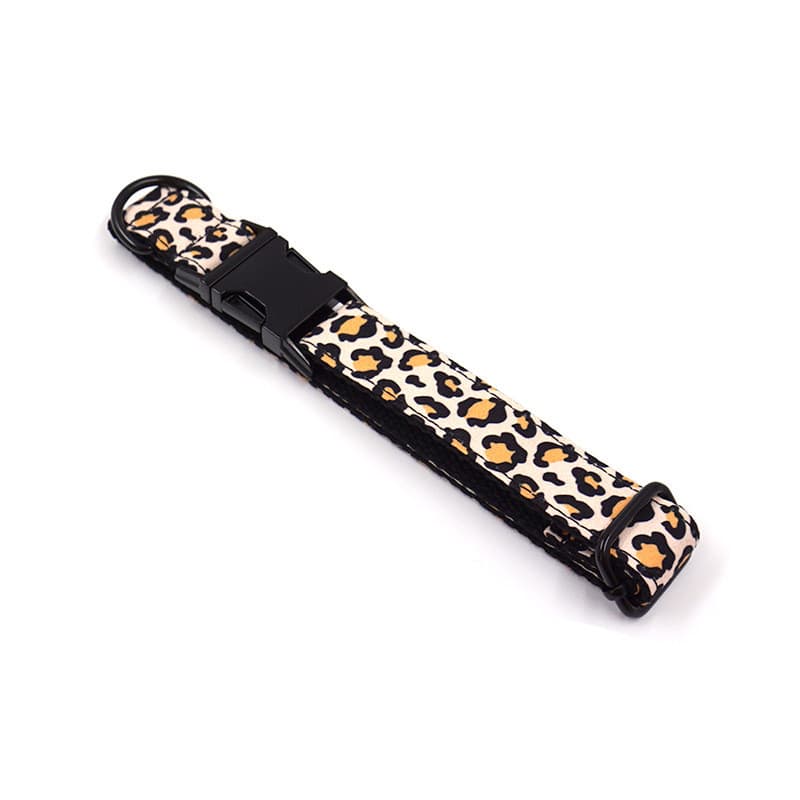 Nova coleira para animais de estimação com estampa de leopardo marrom, coleira para cães com ferragens pretas elegantes,