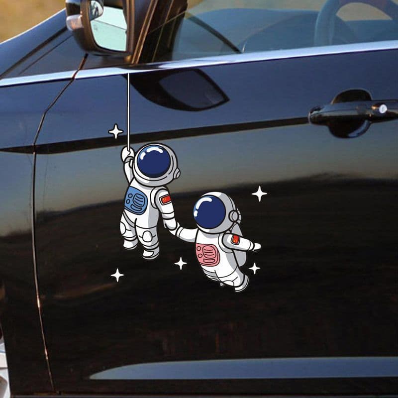 WZLQM87 espaço criativo astronauta adesivo de carro dos desenhos animados carro elétrico bezerro adesivo único criativo