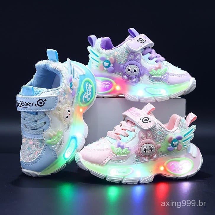 2026 Novo Estilo tênis infantis meninas estudantes casuais sapatos de placa alta sapatos de bebê LED sapatos