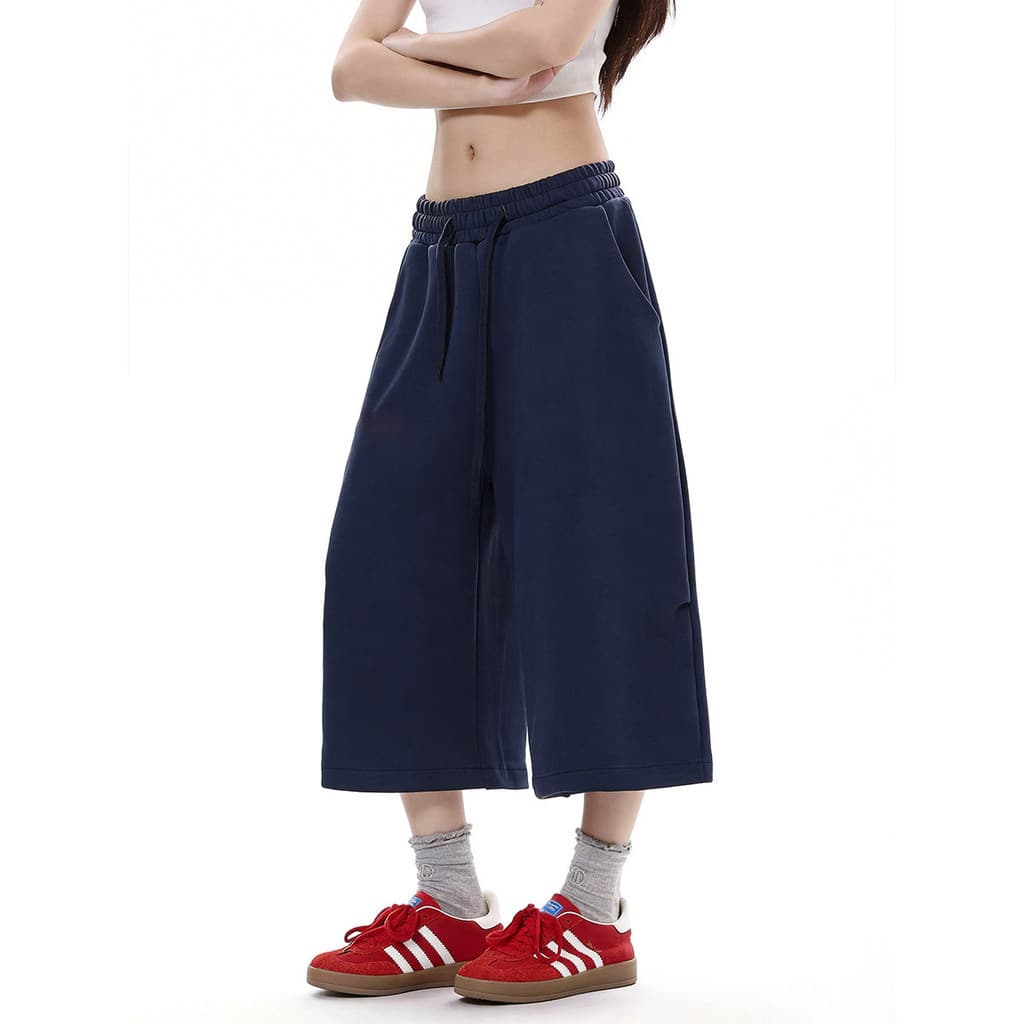 Calças capri esportivas femininas azul marinho, estilo americano simples, modelo 2026, versáteis para o verão, estilo ur