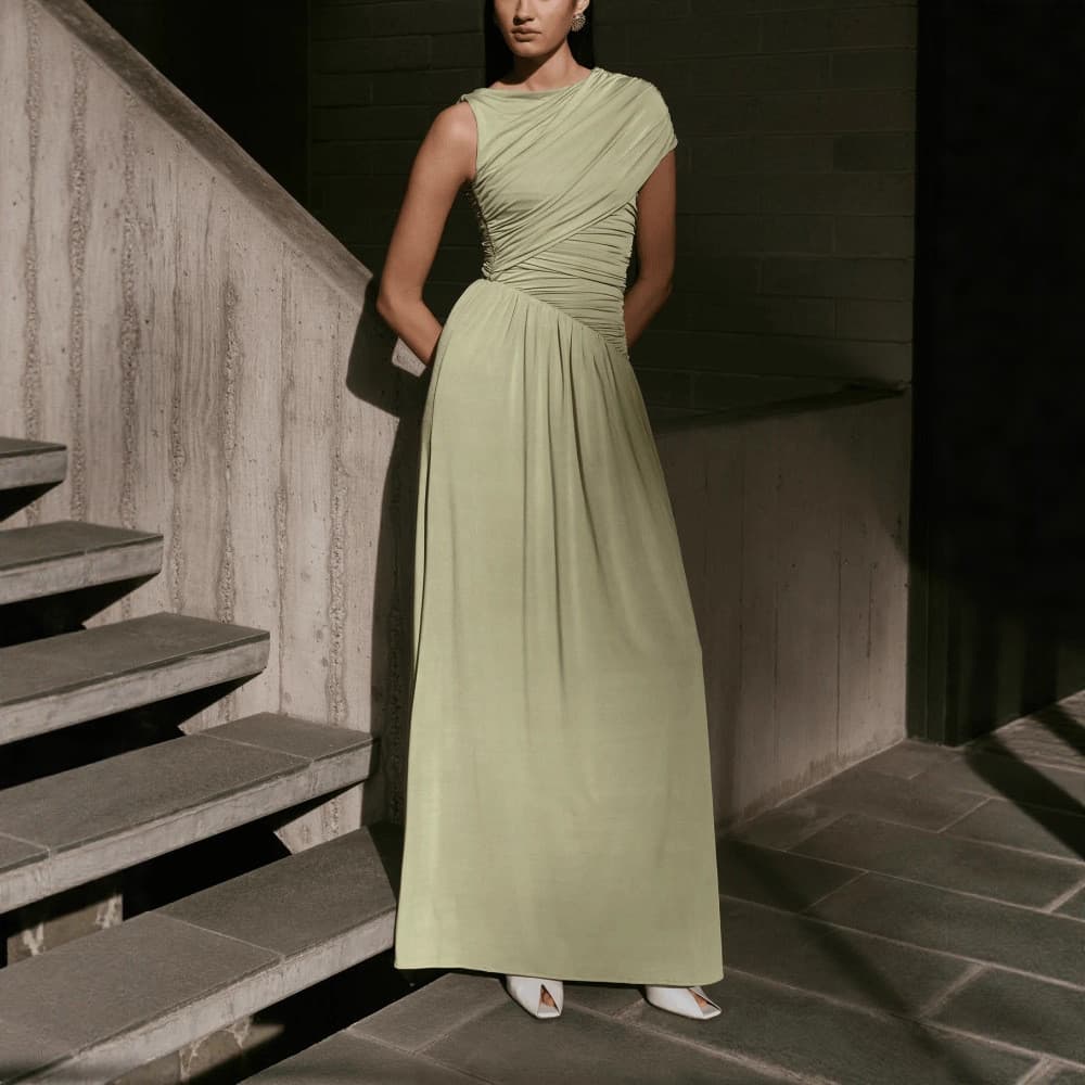 Europeu europeu americano feminino saia longa moda magro-ajuste novo estilo elegante plissado cor sólida gola Diagonal
