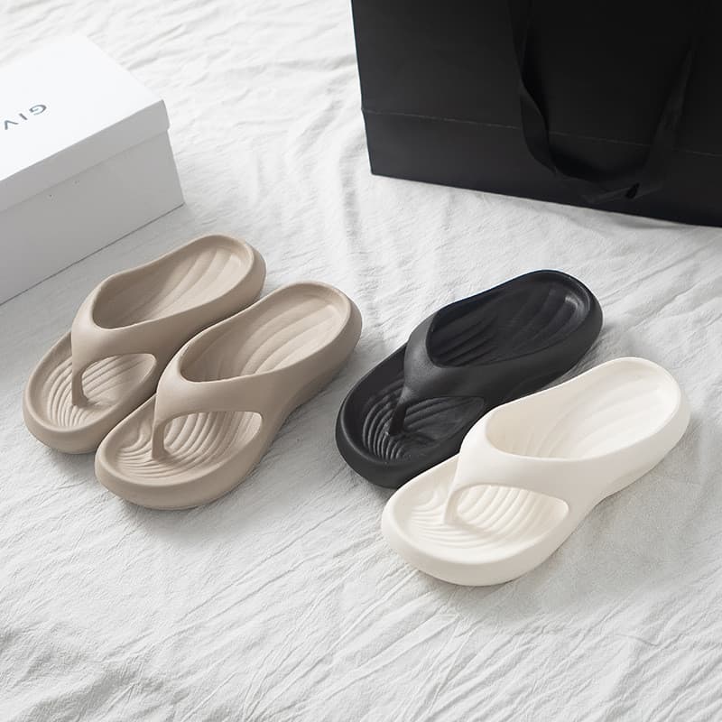 2026 novo estilo flip-flops feminino verão exterior Wear Anti-deslizamento desodorante moda All-Match praia beira-mar Hi