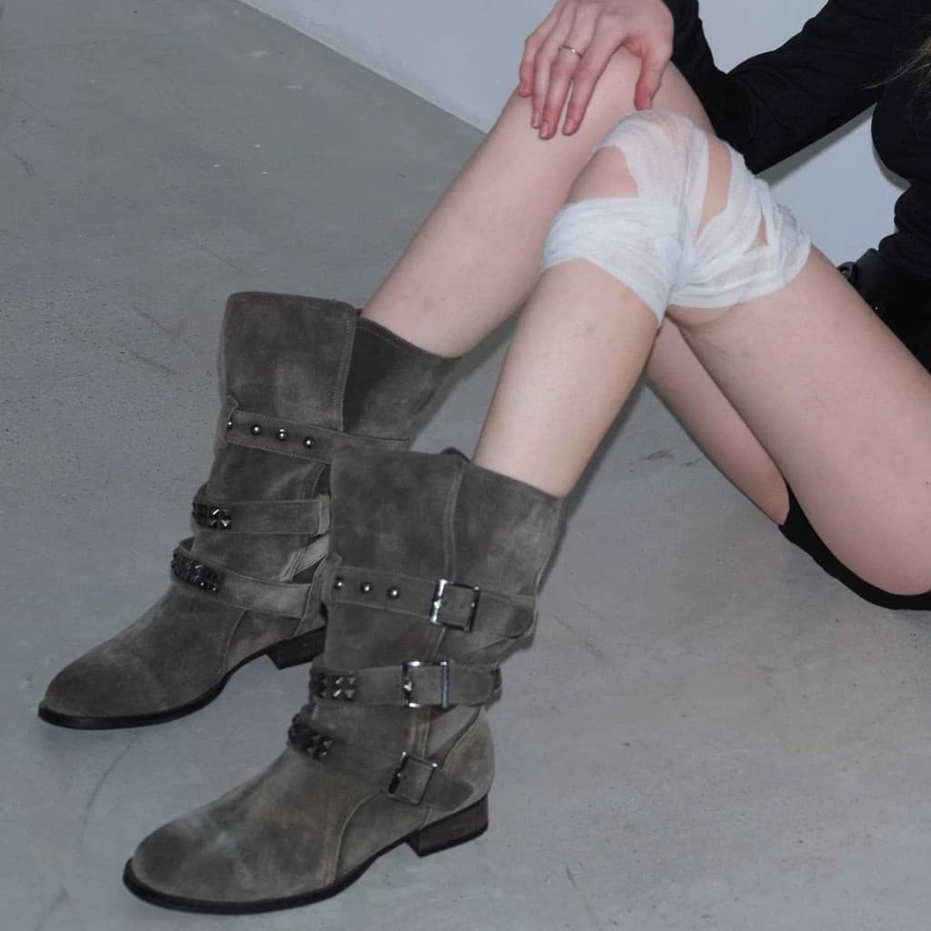Europeu americano estilo Retro fivela de cinto salto grosso botas femininas mais magro olhar Mid-tube botas rebites bota