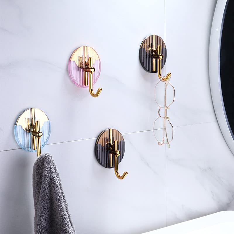 Gancho autoadesivo sem perfuração luz doméstica luxo sem costura porta da cozinha do banheiro 1 pacote