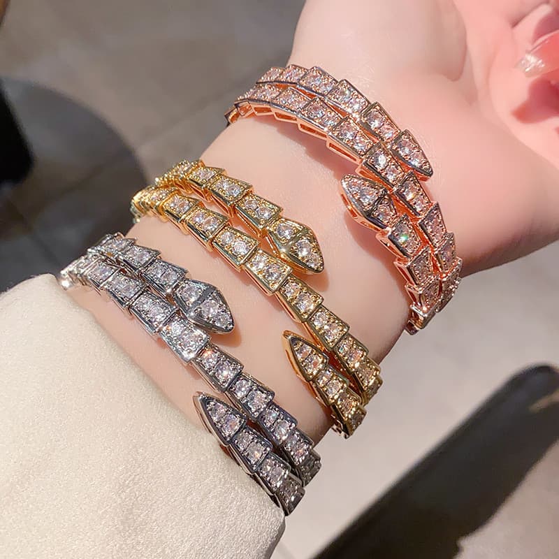 Pulseira de aço de titânio com cobre e zircônia, com três anéis, bracelete de osso de cobra com diamantes, alta qualidad