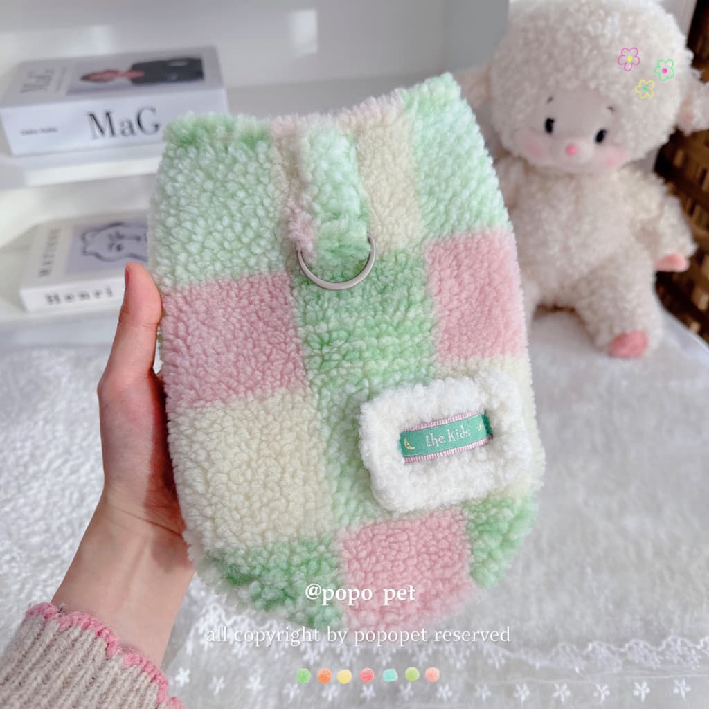 Colete de lã cor contrastante verde rosa!Forro de lã engrossado tratável outono inverno roupas para animais de estimação