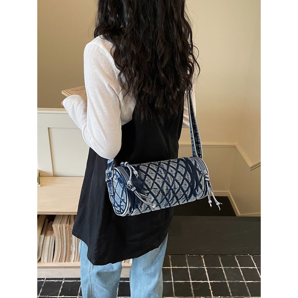 Denim losango cilindro saco feminino 2026 novo estilo Super quente estilo cruz-corpo travesseiro saco moda denim bolsa d