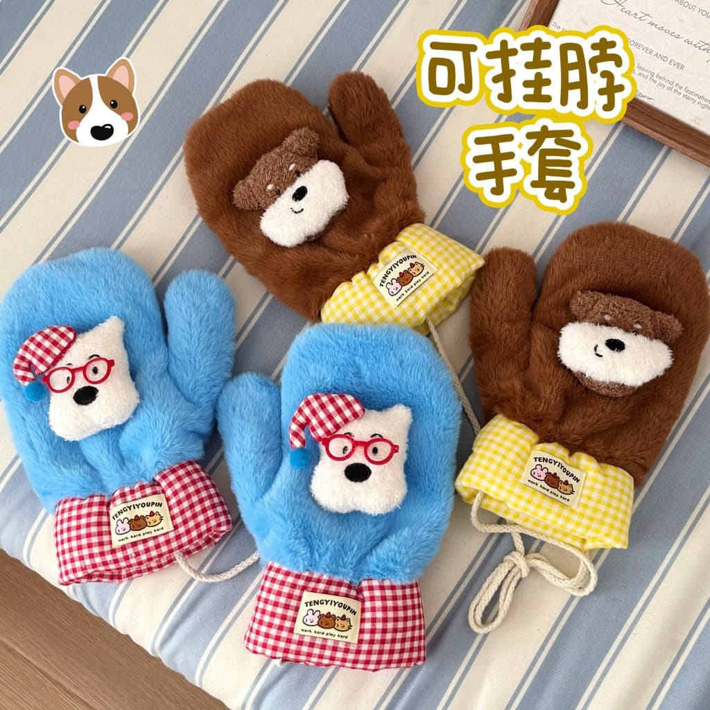Yiwu pequenos presentes quentes pequenos produtos à prova de frio boneca de pelúcia outono inverno luvas de pelúcia engr