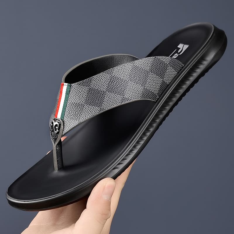 Chinelos masculinos na moda verão novo estilo flip-flops chinelos masculinos ao ar livre moda sapatos de praia masculino
