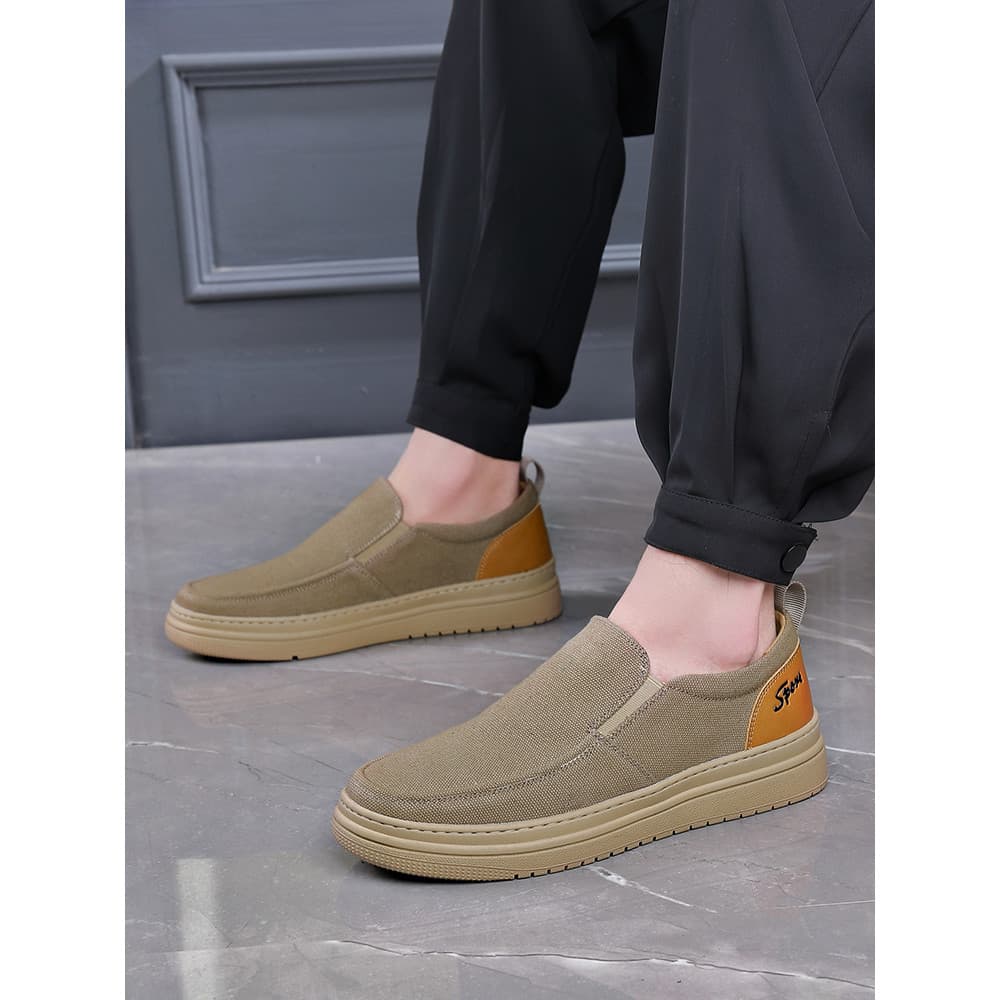 Sapatos de lona masculinos respirável verão novo estilo 2026 sola macia deslizamento-On preguiçoso leve velho pequim sap