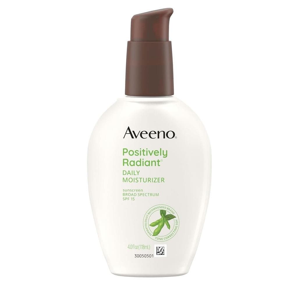 O Hidratante Facial Iluminador Diário Aveeno contém protetor solar FPS15 e extrato de soja para melhorar o tom e a textu