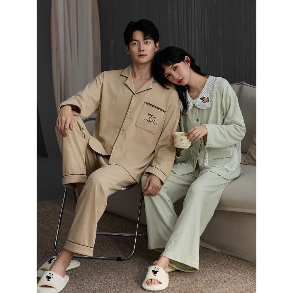Casal estilo alemão veludo pijamas feminino 2025 outono inverno novo estilo de manga comprida veludo quente um homem uma