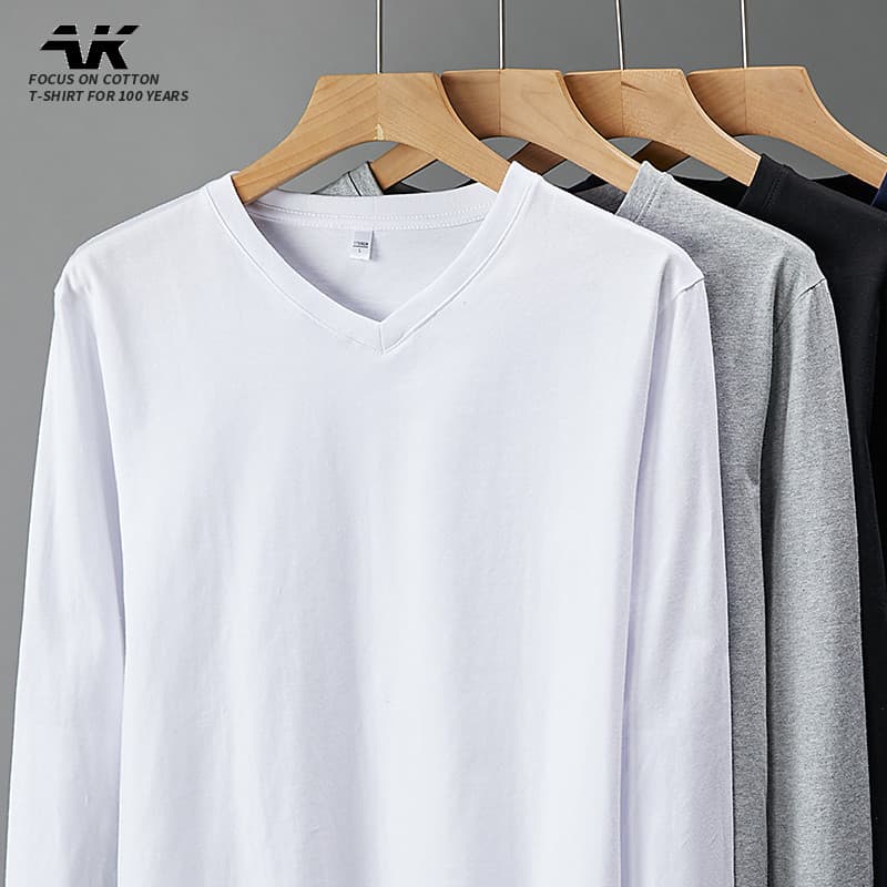 2026 primavera novo estilo americano Street Wear masculino cor sólida camiseta puro algodão com decote em V manga compri