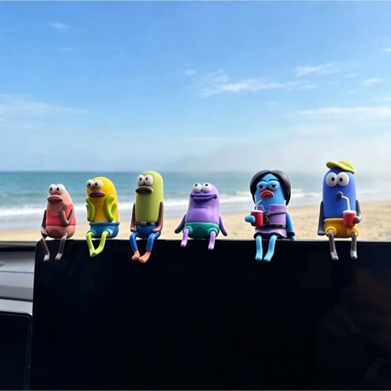 Decoração de brinquedo engraçado em formato alongado para montagem no carro, figura de monstro de desenho animado, enfei