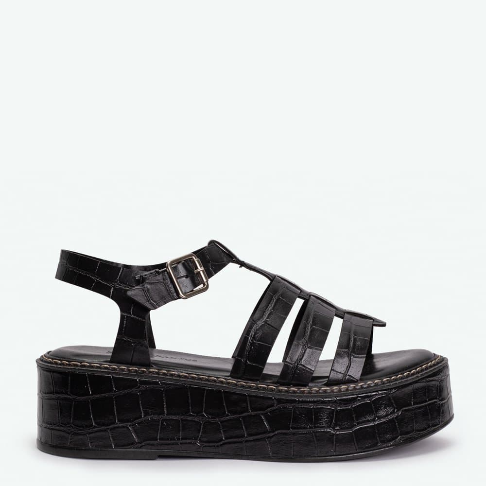 Flatform Feminina Ariella Plataforma Leve Solado Moderno Confortável Casual