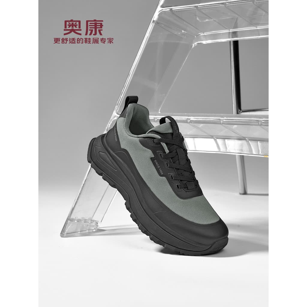 Okcom sapatos masculinos 2026 verão novo estilo Casual sapatos de caminhada ao ar livre preto High-End aumentando respir
