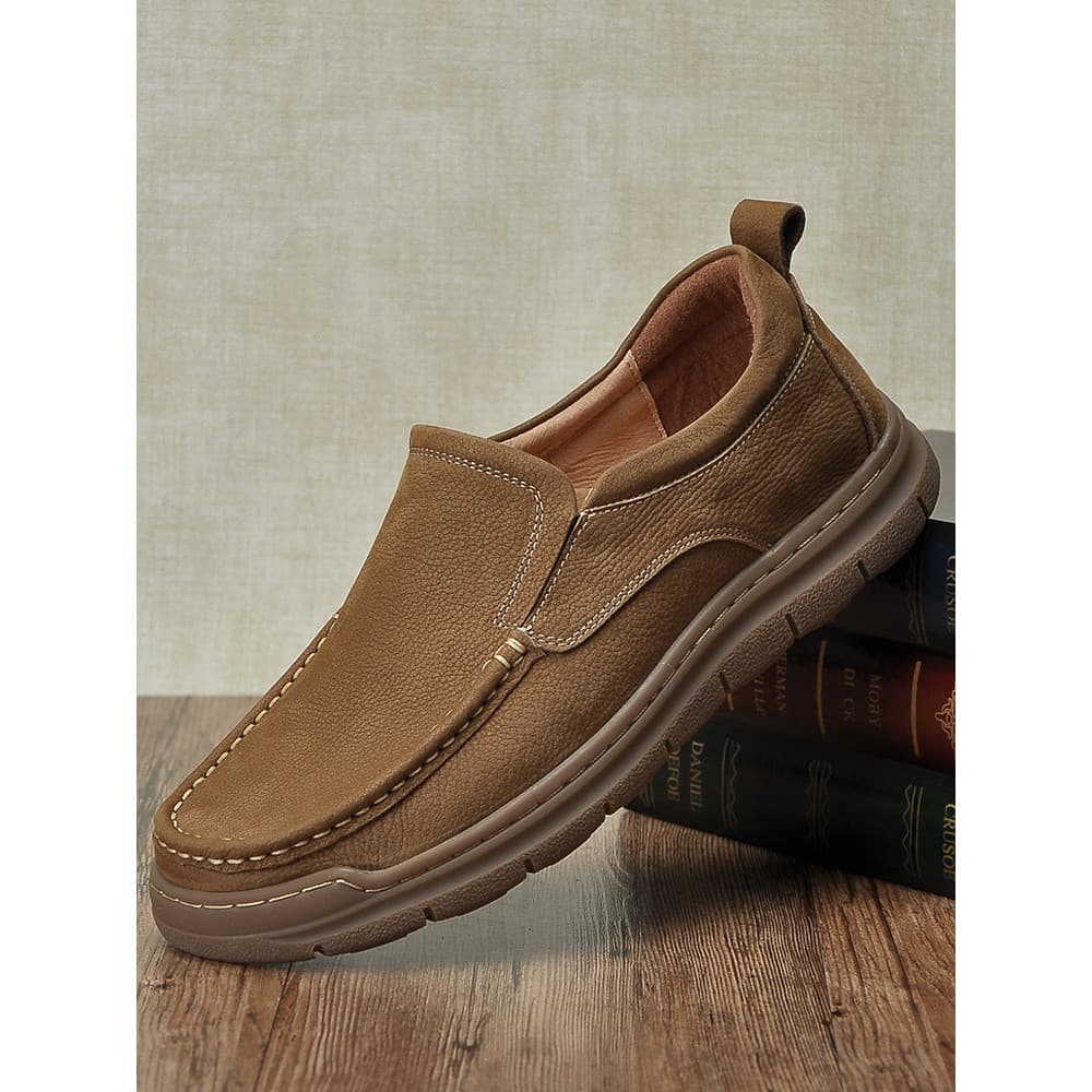 Sapatos masculinos de couro genuíno 2025 primavera novo estilo Retro britânico deslizamento em sapatos preguiçosos de so