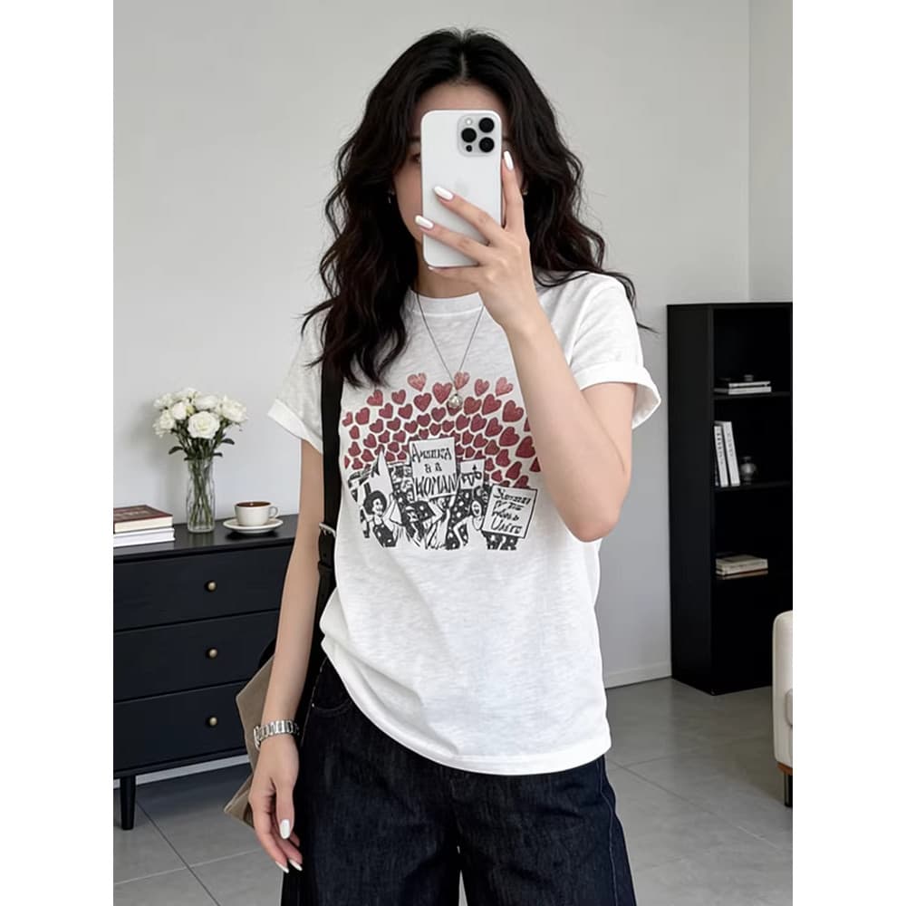 Camiseta feminina estampada branca de manga curta 2026 verão novo estilo Casual All-Match esportes em torno do pescoço t