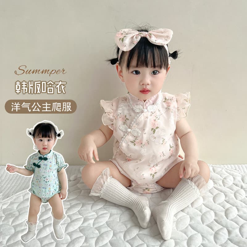 Bebê bebê Cheongsam bebê macacão verão estilo fino mês inteiro menina 0-6 meses bebê verão cem dias manga curta macacão