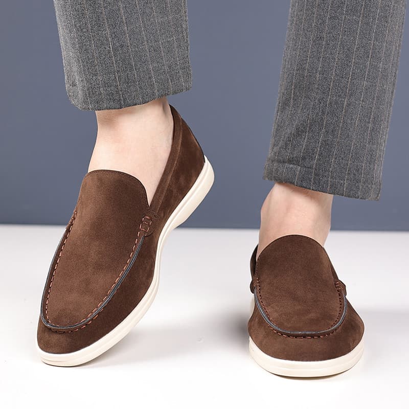 Verão na moda respirável deslizamento-em sapatos de couro masculino versão coreana Casual capa pé mocassins sola macia e